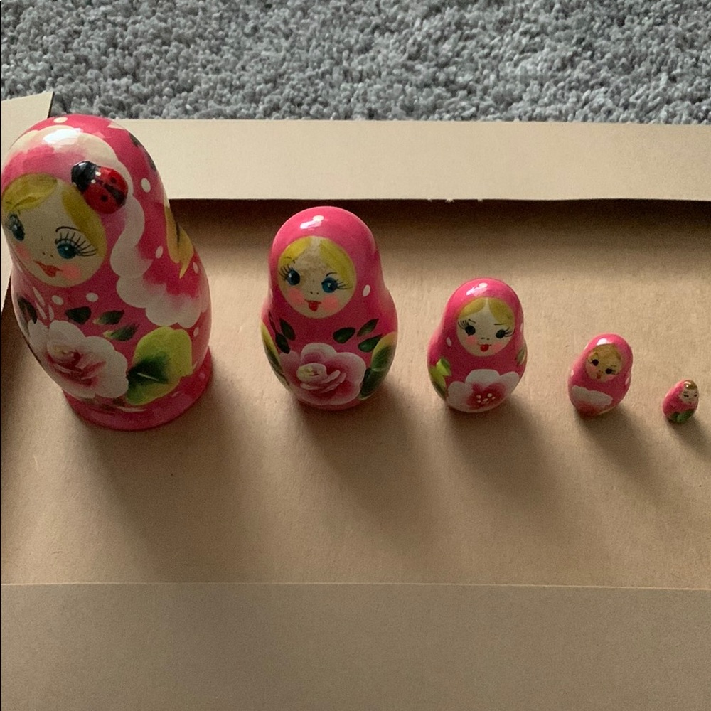 Pink Russian Nesting Dolls Set